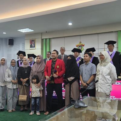 Pengukuhan S3 Pak Rusli Taher 7