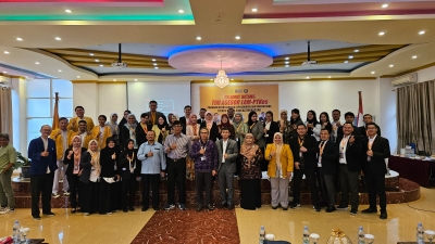 foto bersama para tim asesor